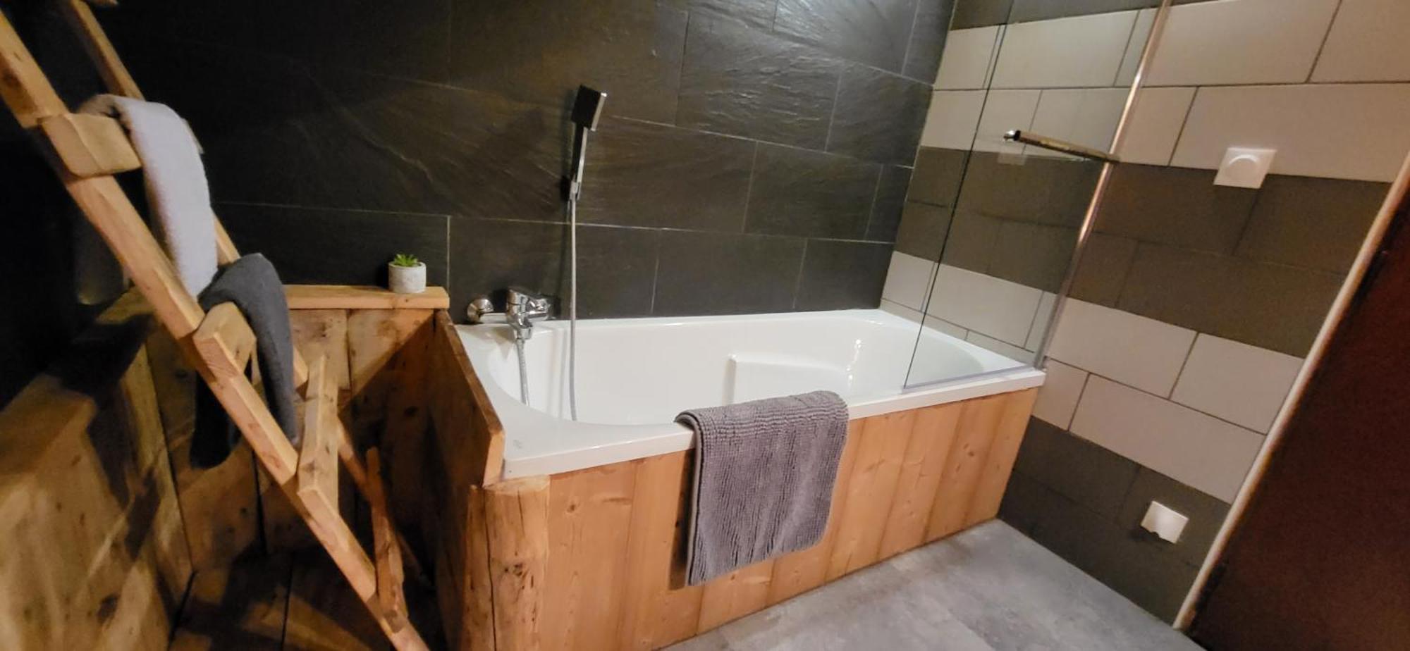 Appartement Style Montagne Avec Spa Egat Dış mekan fotoğraf
